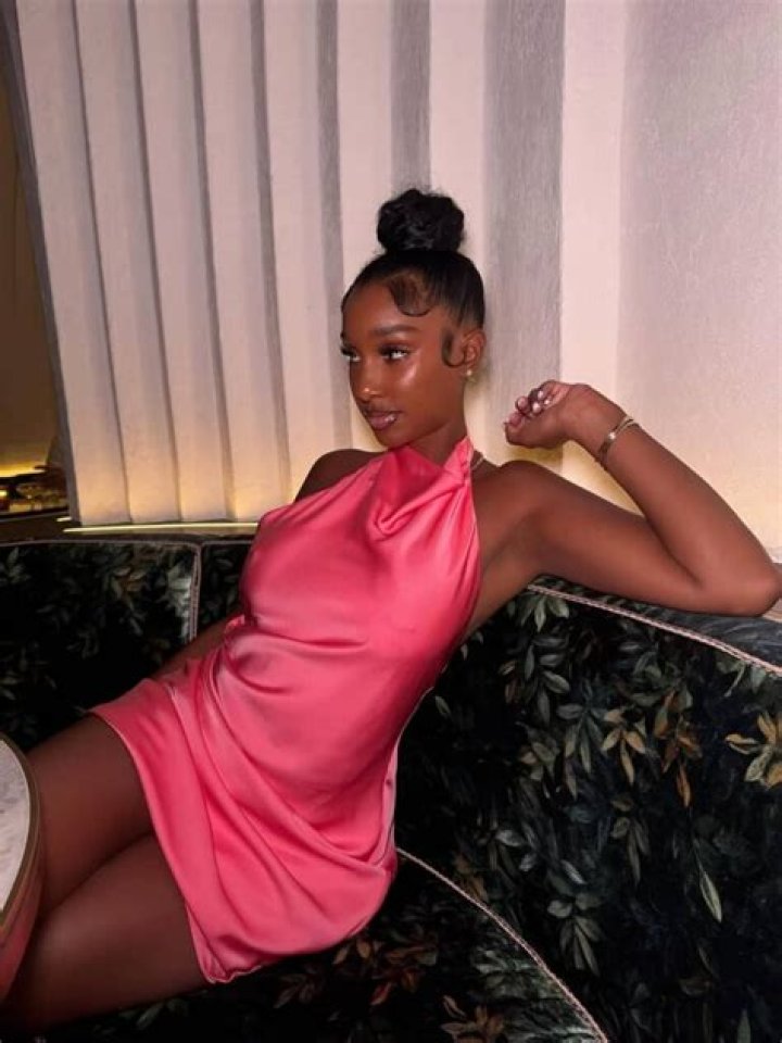 Bernice Burgos Height, Weight, Net Worth, Age, Birthday, Wikipedia, Who, Nationality, Biography