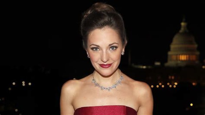 
Catherine Fife Height, Weight, Net Worth, Age, Birthday, Wikipedia, Who, Instagram, Biography 