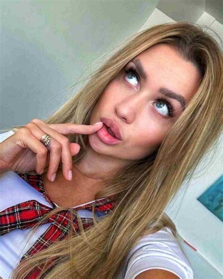 
Chiara Tagliaferri Height, Weight, Net Worth, Age, Birthday, Wikipedia, Who, Nationality, Biography 