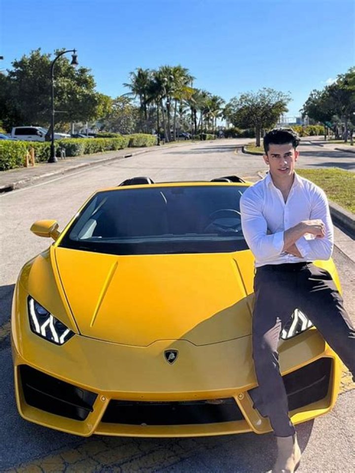 
Fans React As Luchy Donalds Poses With Lamborghini In New Pictures On Instagram 