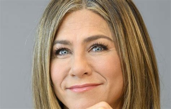 
Jennifer Aniston Has Had 2 Husbands and No Kids – Inside Her Love Life 