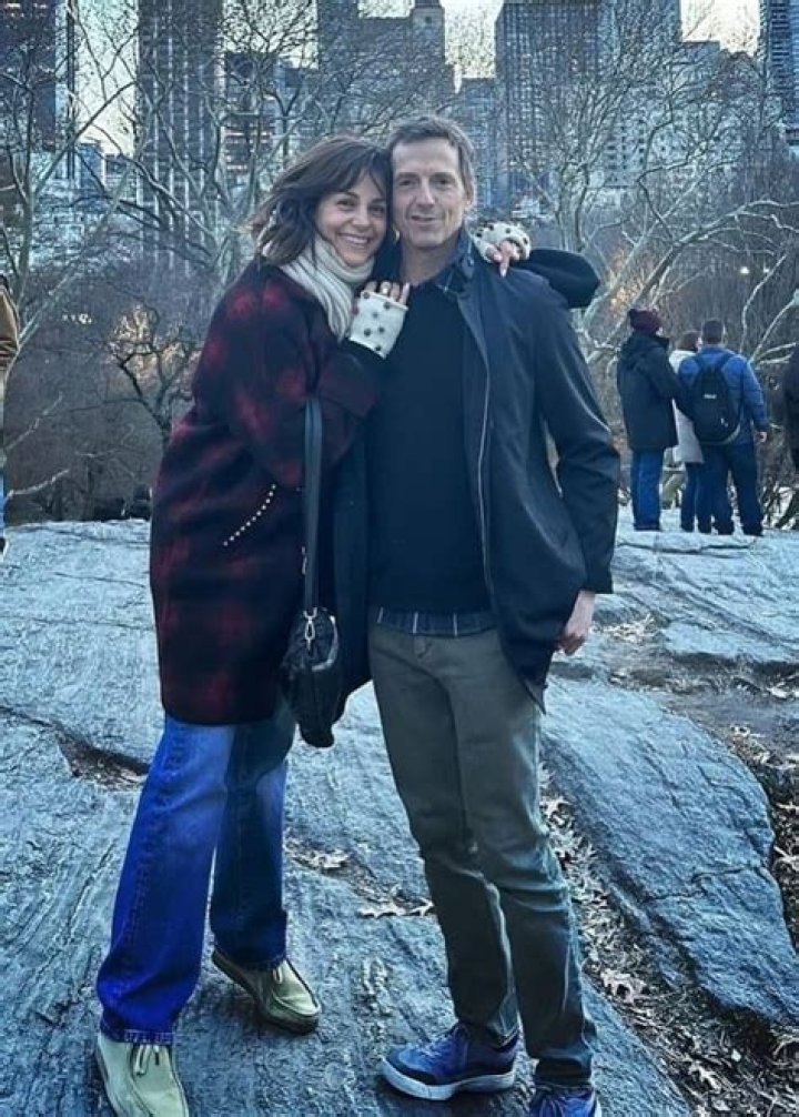 Stephanie Szostak Height, Weight, Net Worth, Age, Birthday, Wikipedia, Who, Nationality, Biography