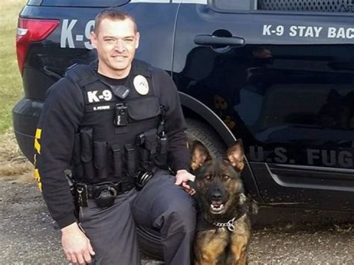 Stew Peters Height, Weight, Net Worth, Age, Birthday, Wikipedia, Who, Nationality, Biography